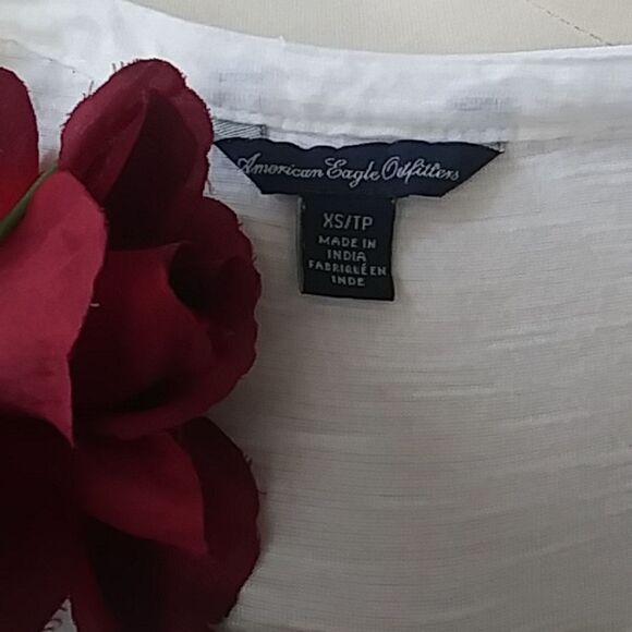 American Eagle Sequin Button Down Sleeveless Blouse w/ Sheer Ruching Siz… - Picture 9 of 9